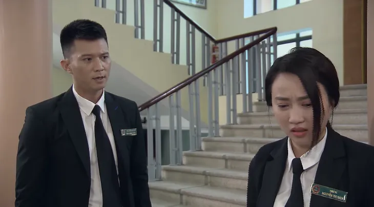 Lựa chọn số phận - Tập 34: Trang ghen khi bắt gặp Bích nước mắt ngắn dài với Cường - Ảnh 1. Lựa chọn số phận - Tập 34: Trang ghen khi bắt gặp Bích nước mắt ngắn dài với Cường - Ảnh 1.