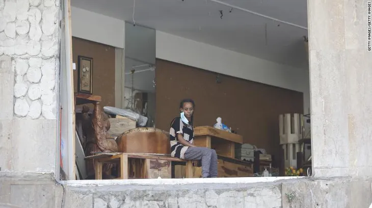 Vụ nổ kinh hoàng tại Beirut: Những giả thuyết mới được hé lộ - Ảnh 7.