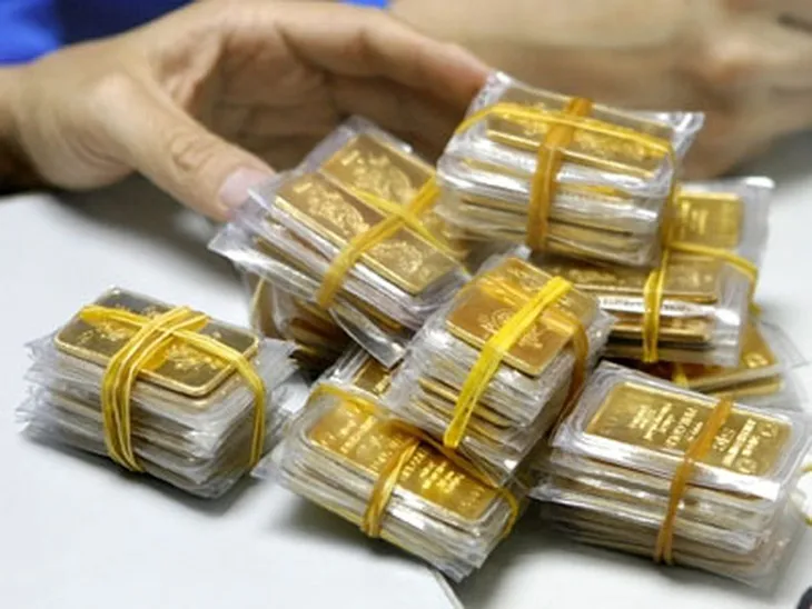 Tăng dựng đứng, giá vàng chính thức vượt mốc 60 triệu đồng/lượng - Ảnh 1. Tăng dựng đứng, giá vàng chính thức vượt mốc 60 triệu đồng/lượng - Ảnh 1.