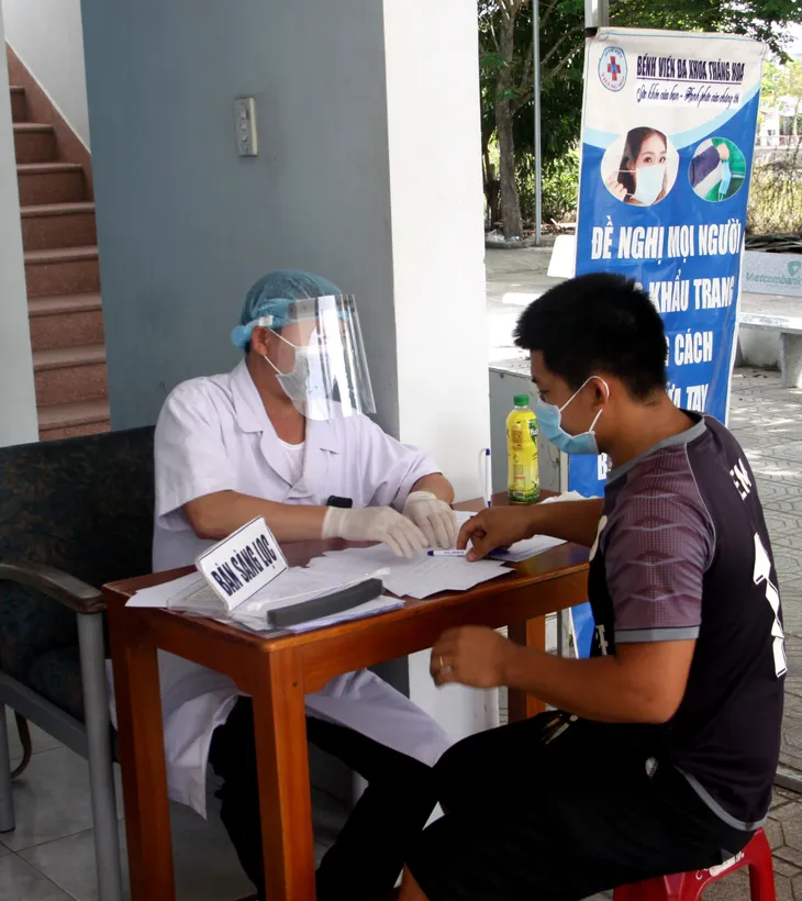 Số ca bệnh tăng nhanh, Quảng Nam quyết liệt ngăn chặn COVID-19 - Ảnh 1. Số ca bệnh tăng nhanh, Quảng Nam quyết liệt ngăn chặn COVID-19 - Ảnh 1.