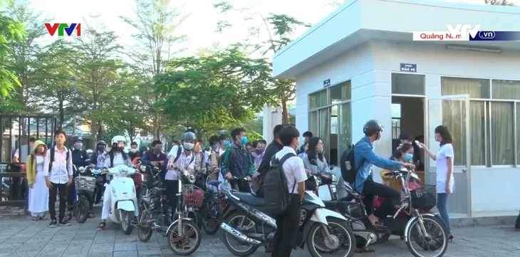 6 địa phương cách ly y tế, Quảng Nam tổ chức thi tốt nghiệp THPT ở 12 huyện, thị còn lại - Ảnh 1. 6 địa phương cách ly y tế, Quảng Nam tổ chức thi tốt nghiệp THPT ở 12 huyện, thị còn lại - Ảnh 1.