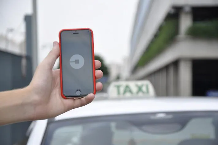 Tài xế taxi công nghệ Mỹ rơi vào cảnh “tiến thoái lưỡng nan” - Ảnh 2. Tài xế taxi công nghệ Mỹ rơi vào cảnh “tiến thoái lưỡng nan” - Ảnh 2.