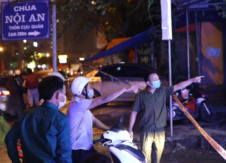 Hà Nội phong tỏa tòa nhà có bệnh nhân mắc COVID-19 số 785 - Ảnh 5. Hà Nội phong tỏa tòa nhà có bệnh nhân mắc COVID-19 số 785 - Ảnh 5.