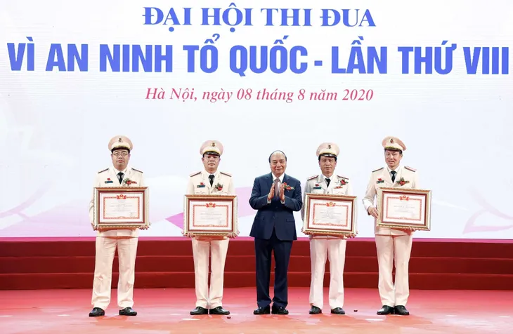 Lan tỏa hình ảnh người chiến sĩ công an gần gũi trong nhân dân - Ảnh 1. Lan tỏa hình ảnh người chiến sĩ công an gần gũi trong nhân dân - Ảnh 1.