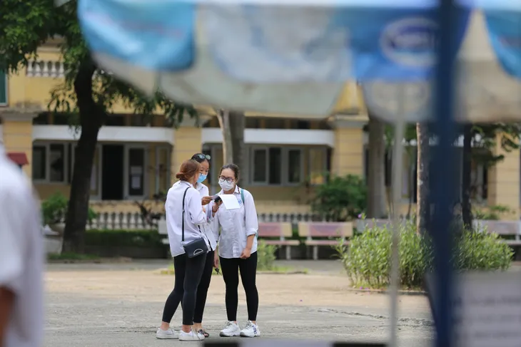 Đề thi Toán tốt nghiệp THPT 2020 đợt 1 có 4-5 câu khó - Ảnh 16. Đề thi Toán tốt nghiệp THPT 2020 đợt 1 có 4-5 câu khó - Ảnh 16.