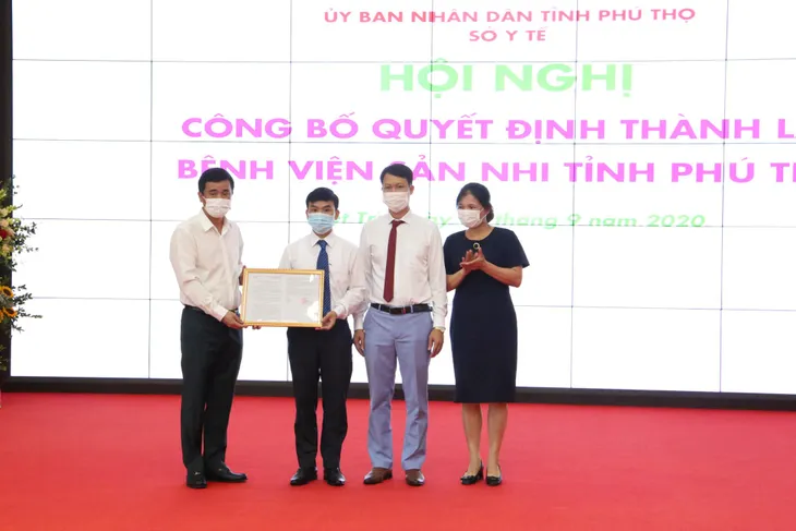 Công bố quyết định thành lập Bệnh viện Sản Nhi tỉnh Phú Thọ - Ảnh 1. Công bố quyết định thành lập Bệnh viện Sản Nhi tỉnh Phú Thọ - Ảnh 1.