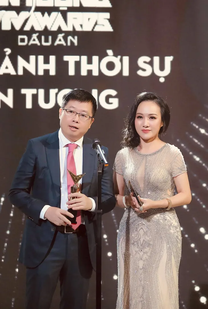 BTV Thời sự Hoài Anh: Viết lời dẫn như... viết thư tình - Ảnh 2. BTV Thời sự Hoài Anh: Viết lời dẫn như... viết thư tình - Ảnh 2.