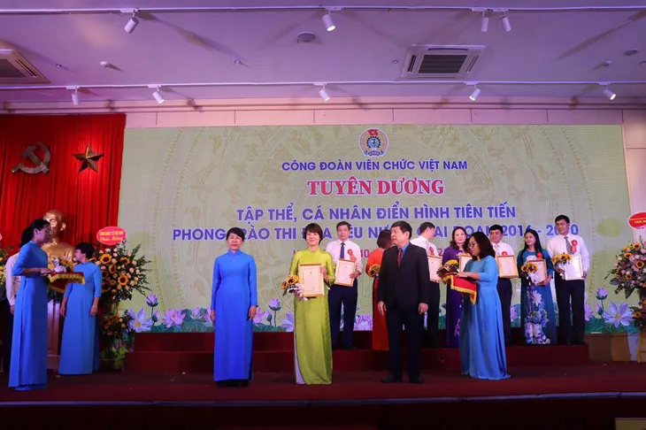 Công đoàn Đài THVN nhận danh hiệu điển hình tiên tiến phong trào thi đua yêu nước - Ảnh 4. Công đoàn Đài THVN nhận danh hiệu điển hình tiên tiến phong trào thi đua yêu nước - Ảnh 4.