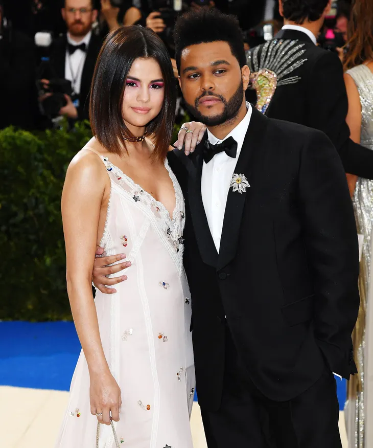 Selena Gomez: Bạn trai cũ luôn nghĩ tôi bị điên - Ảnh 2. Selena Gomez: Bạn trai cũ luôn nghĩ tôi bị điên - Ảnh 2.