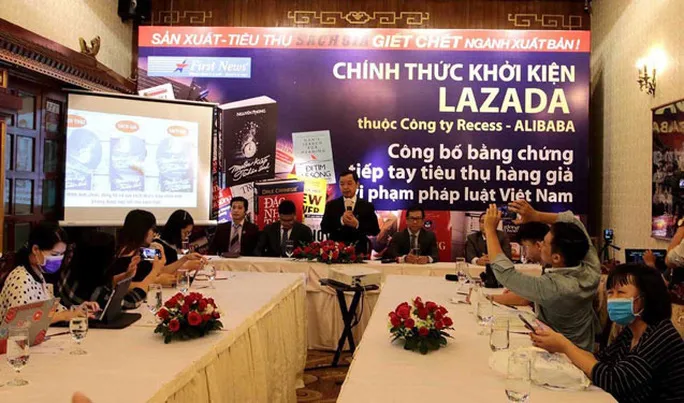 First News khởi kiện Lazada vì tiếp tay tiêu thụ sách giả - Ảnh 1. First News khởi kiện Lazada vì tiếp tay tiêu thụ sách giả - Ảnh 1.