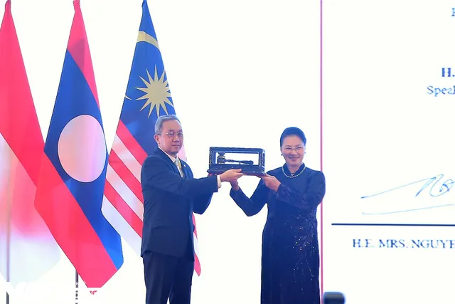 Bế mạc Đại hội đồng AIPA 41 tại Việt Nam, chuyển giao vai trò Chủ tịch cho Brunei - Ảnh 7. Bế mạc Đại hội đồng AIPA 41 tại Việt Nam, chuyển giao vai trò Chủ tịch cho Brunei - Ảnh 7.
