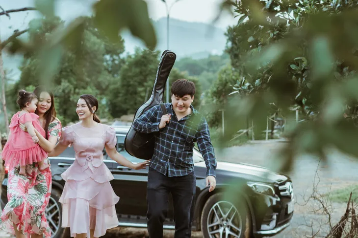 Ca sĩ Nguyễn Ngọc Anh công khai chồng mới và biệt thự sang trọng - Ảnh 3. Ca sĩ Nguyễn Ngọc Anh công khai chồng mới và biệt thự sang trọng - Ảnh 3.