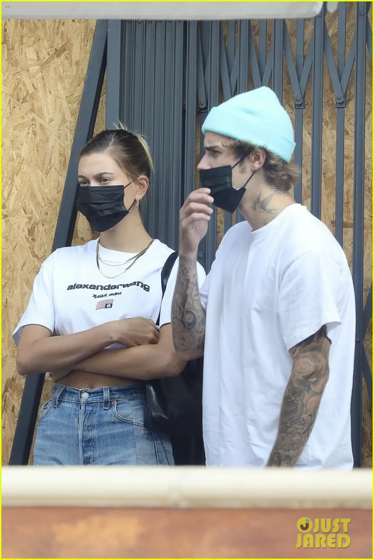 Vợ chồng Justin Bieber kỷ niệm 2 năm ngày cưới - Ảnh 1. Vợ chồng Justin Bieber kỷ niệm 2 năm ngày cưới - Ảnh 1.