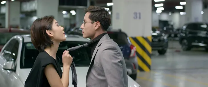 Tình yêu và tham vọng - Tập 59: Minh lần đầu được khen dẻo miệng, Sơn nói 1 câu bị đánh 1 câu - Ảnh 4. Tình yêu và tham vọng - Tập 59: Minh lần đầu được khen dẻo miệng, Sơn nói 1 câu bị đánh 1 câu - Ảnh 4.