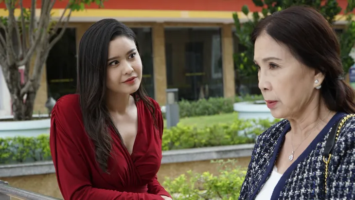 Dàn diễn viên nổi tiếng quy tụ trong phim mới Trói buộc yêu thương - Ảnh 7. Dàn diễn viên nổi tiếng quy tụ trong phim mới Trói buộc yêu thương - Ảnh 7.