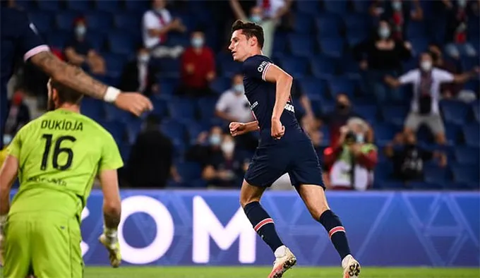 PSG 1-0 Metz: Vắng Neymar, PSG thắng trận đầu tiên tại Ligue 1 2020/21 - Ảnh 1. PSG 1-0 Metz: Vắng Neymar, PSG thắng trận đầu tiên tại Ligue 1 2020/21 - Ảnh 1.