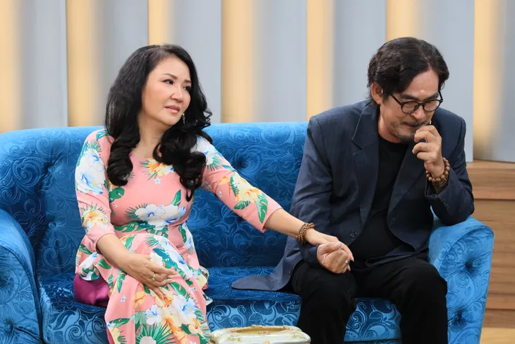 Ngân Quỳnh nói về cuộc hôn nhân mặn nồng 33 năm - Ảnh 1. Ngân Quỳnh nói về cuộc hôn nhân mặn nồng 33 năm - Ảnh 1.