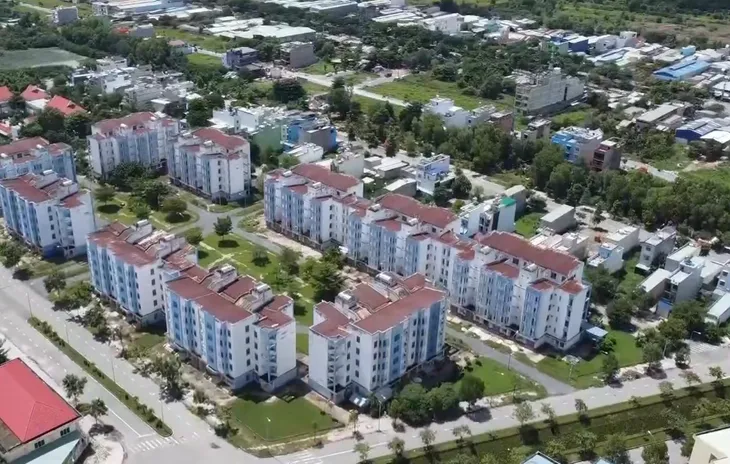 Giải cứu nhà tái định cư tại TP.HCM - Ảnh 1. Giải cứu nhà tái định cư tại TP.HCM - Ảnh 1.