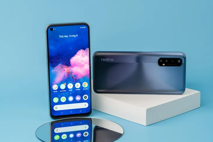 Cận cảnh Realme 7: Smartphone đầu tiên trên thế giới chạy Helio G95 - Ảnh 4. Cận cảnh Realme 7: Smartphone đầu tiên trên thế giới chạy Helio G95 - Ảnh 4.