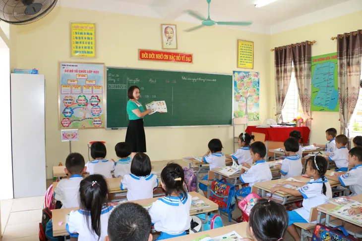 Đưa quyền con người vào giáo dục các cấp - Ảnh 1. Đưa quyền con người vào giáo dục các cấp - Ảnh 1.