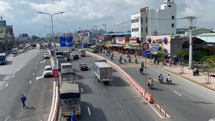 Khánh thành nút giao An Sương 3 tầng xóa ùn tắc ở cửa ngõ Tây Bắc TP.HCM - Ảnh 2. Khánh thành nút giao An Sương 3 tầng xóa ùn tắc ở cửa ngõ Tây Bắc TP.HCM - Ảnh 2.