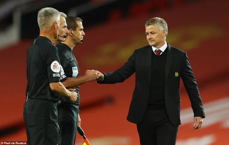Man Utd 1-3 Crystal Palace: Thất bại thảm hại - Ảnh 3. Man Utd 1-3 Crystal Palace: Thất bại thảm hại - Ảnh 3.