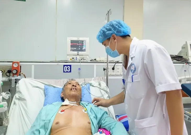 Cứu bệnh nhân nhồi máu cơ tim cấp biến chứng sốc tim, ngừng tuần hoàn - Ảnh 1. Cứu bệnh nhân nhồi máu cơ tim cấp biến chứng sốc tim, ngừng tuần hoàn - Ảnh 1.