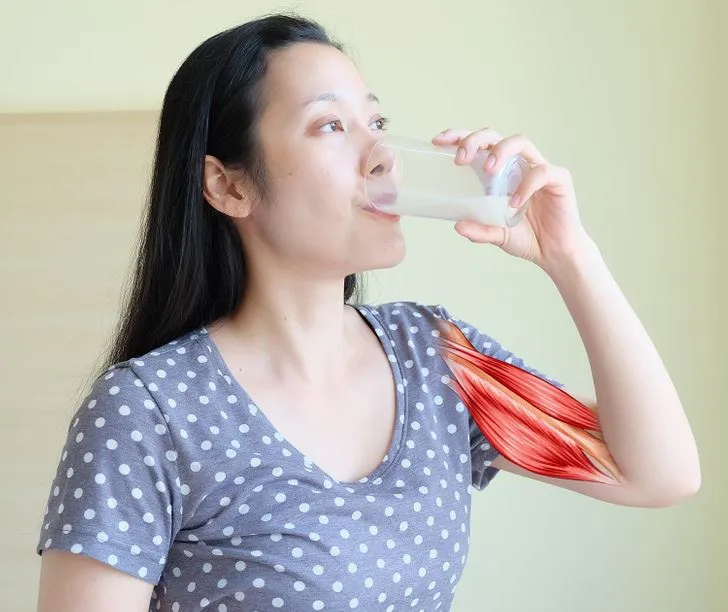 Tiết lộ bất ngờ về thói quen uống sữa trước khi đi ngủ - Ảnh 5. Tiết lộ bất ngờ về thói quen uống sữa trước khi đi ngủ - Ảnh 5.