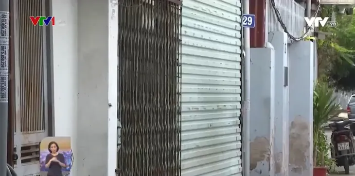 Tạm bợ, nhếch nhác, đi không được vì nhà trong dự án treo 25 năm - Ảnh 1. Tạm bợ, nhếch nhác, đi không được vì nhà trong dự án treo 25 năm - Ảnh 1.