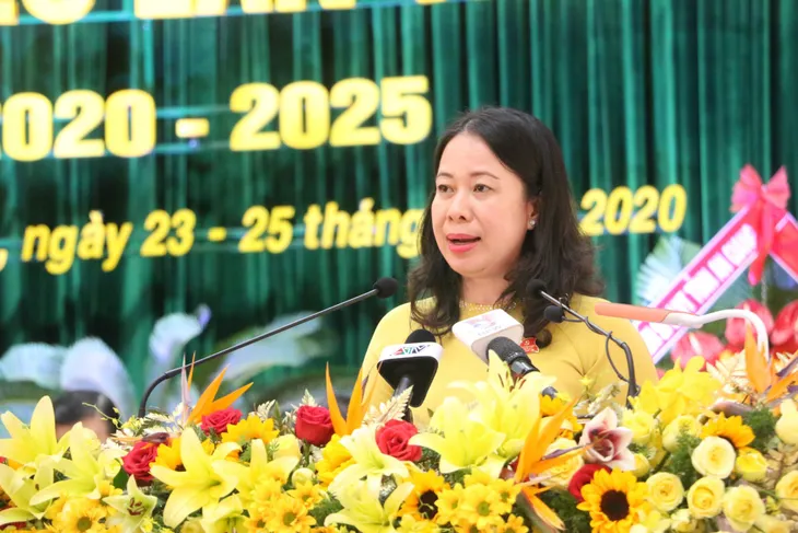 An Giang đặt mục tiêu xây dựng Đảng là then chốt, phát triển kinh tế - xã hội là trung tâm - Ảnh 1. An Giang đặt mục tiêu xây dựng Đảng là then chốt, phát triển kinh tế - xã hội là trung tâm - Ảnh 1.