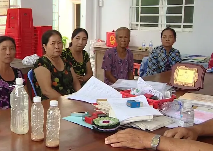 Người dân kêu trời vì nước ô nhiễm, đơn vị cung cấp vẫn phớt lờ - Ảnh 1. Người dân kêu trời vì nước ô nhiễm, đơn vị cung cấp vẫn phớt lờ - Ảnh 1.