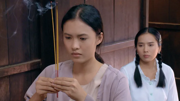 Yêu trong đau thương - Tập 15, 16: Lan Chi gây tai nạn chết người, Chí Kiên đồng ý cưới Hương Thảo để giấu tội cho bồ - Ảnh 8. Yêu trong đau thương - Tập 15, 16: Lan Chi gây tai nạn chết người, Chí Kiên đồng ý cưới Hương Thảo để giấu tội cho bồ - Ảnh 8.