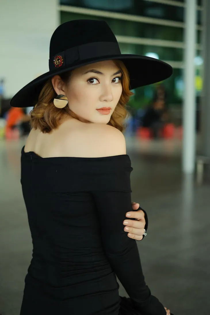 Ngọc Lan cực chất trong bộ ảnh hậu trường Trói buộc yêu thương - Ảnh 1. Ngọc Lan cực chất trong bộ ảnh hậu trường Trói buộc yêu thương - Ảnh 1.