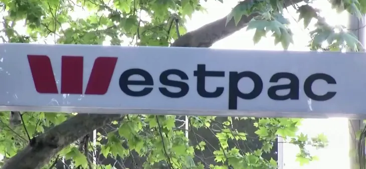 Ngân hàng Westpac chịu án phạt kỷ lục liên quan hành vi rửa tiền - Ảnh 1. Ngân hàng Westpac chịu án phạt kỷ lục liên quan hành vi rửa tiền - Ảnh 1.
