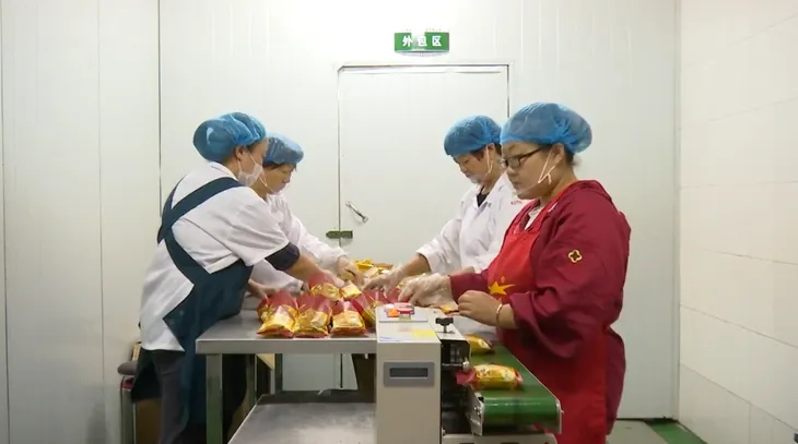 Bánh trung thu thời “bình thường mới” tại Trung Quốc - Ảnh 5. Bánh trung thu thời “bình thường mới” tại Trung Quốc - Ảnh 5.