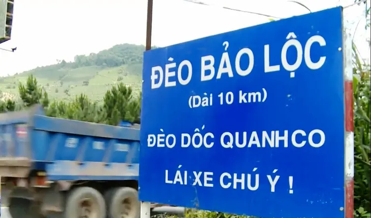 Vì sao liên tiếp xảy ra tai nạn giao thông trên đèo Bảo Lộc? - Ảnh 3. Vì sao liên tiếp xảy ra tai nạn giao thông trên đèo Bảo Lộc? - Ảnh 3.