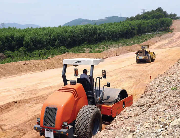 Cao tốc Bắc - Nam giúp hình thành các trục phát triển kinh tế - Ảnh 1. Cao tốc Bắc - Nam giúp hình thành các trục phát triển kinh tế - Ảnh 1.
