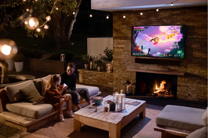 TV QLED ngoài trời đầu tiên trên thế giới ra mắt tại thị trường Việt Nam - Ảnh 3. TV QLED ngoài trời đầu tiên trên thế giới ra mắt tại thị trường Việt Nam - Ảnh 3.