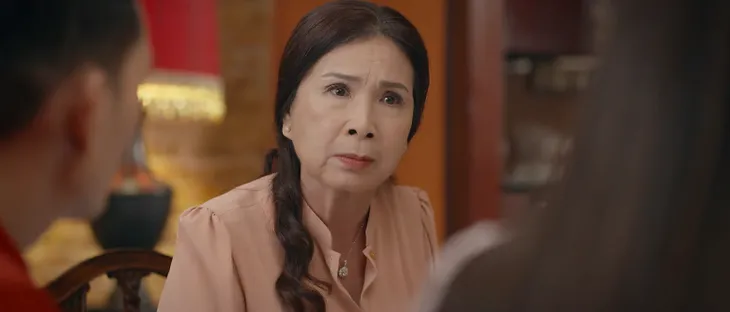 Trói buộc yêu thương - Tập 5: Bị bà Lan mắng là thứ con gái hư hỏng, Phương khóc tức tưởi - Ảnh 4. Trói buộc yêu thương - Tập 5: Bị bà Lan mắng là thứ con gái hư hỏng, Phương khóc tức tưởi - Ảnh 4.