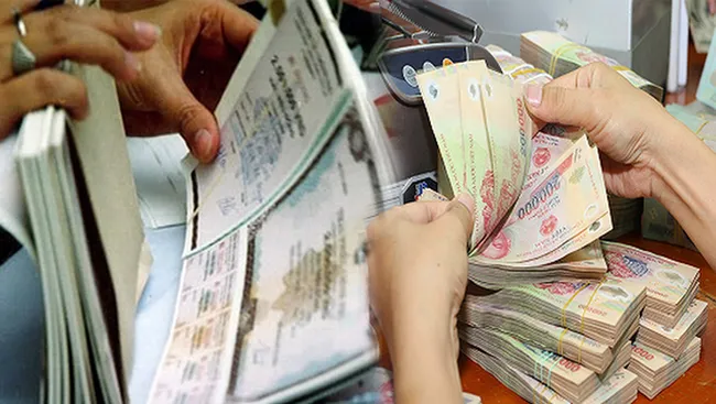 Trái phiếu doanh nghiệp bùng nổ trước thời điểm bị siết - Ảnh 2. Trái phiếu doanh nghiệp bùng nổ trước thời điểm bị siết - Ảnh 2.
