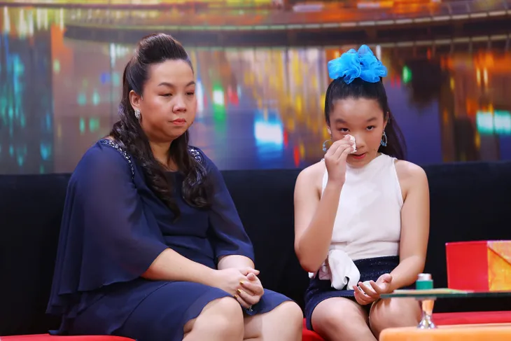 Ba ít nói lời yêu thương, cô bé 13 tuổi tủi thân thay cho mẹ - Ảnh 1. Ba ít nói lời yêu thương, cô bé 13 tuổi tủi thân thay cho mẹ - Ảnh 1.