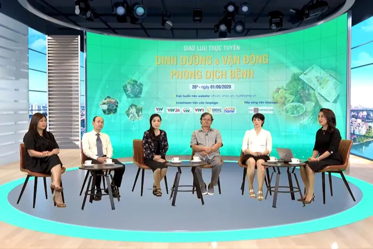 Hơn 10.000 người được “gỡ rối” dinh dưỡng, vận động phòng dịch bệnh - Ảnh 1. Hơn 10.000 người được “gỡ rối” dinh dưỡng, vận động phòng dịch bệnh - Ảnh 1.