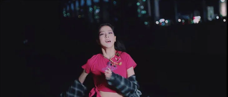 BLACKPINK trở thành những cô gái si tình trong teaser MV mới - Ảnh 4. BLACKPINK trở thành những cô gái si tình trong teaser MV mới - Ảnh 4.