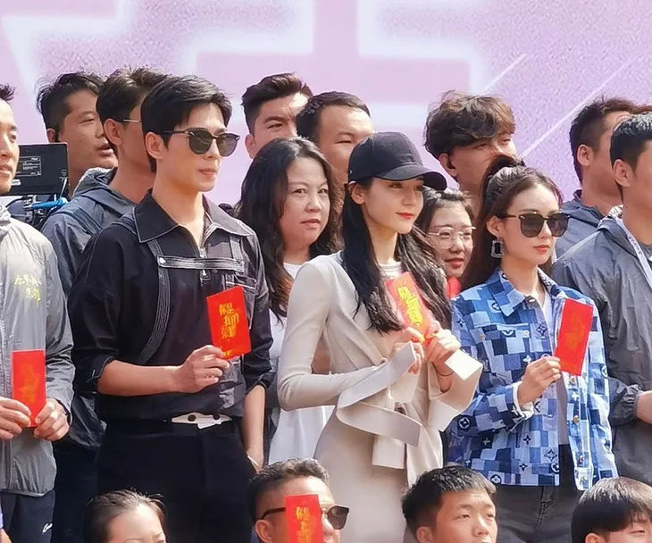 Dương Dương kết hợp Địch Lệ Nhiệt Ba, Em là niềm kiêu hãnh của anh chưa lên sóng đã hot - Ảnh 4.