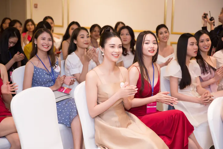 Lộ diện 30 thí sinh phía Bắc lọt Bán kết Hoa hậu Việt Nam 2020 - Ảnh 1. Lộ diện 30 thí sinh phía Bắc lọt Bán kết Hoa hậu Việt Nam 2020 - Ảnh 1.