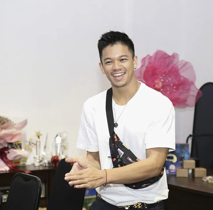 Trọng Hiếu Idol khoe ảnh vui Trung thu với các em bé - Ảnh 3. Trọng Hiếu Idol khoe ảnh vui Trung thu với các em bé - Ảnh 3.
