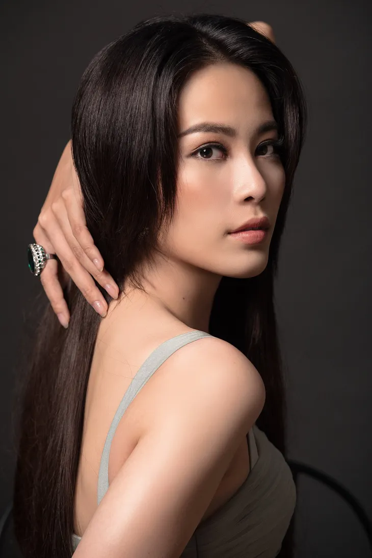 Nam Em tung bộ ảnh tái xuất sau thời gian trị bệnh trầm cảm - Ảnh 7. Nam Em tung bộ ảnh tái xuất sau thời gian trị bệnh trầm cảm - Ảnh 7.