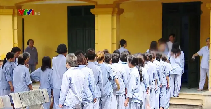 Hà Nội tiếp nhận hơn 70 người bị rối loạn sức khỏe tâm thần liên quan COVID-19 - Ảnh 1. Hà Nội tiếp nhận hơn 70 người bị rối loạn sức khỏe tâm thần liên quan COVID-19 - Ảnh 1.