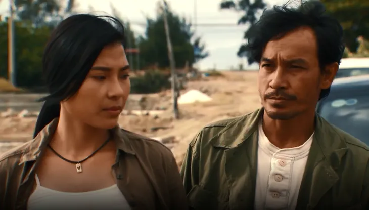 Cát đỏ - Tập 11: Quang nổi máu ghen đánh Nguồn - Ảnh 6. Cát đỏ - Tập 11: Quang nổi máu ghen đánh Nguồn - Ảnh 6.