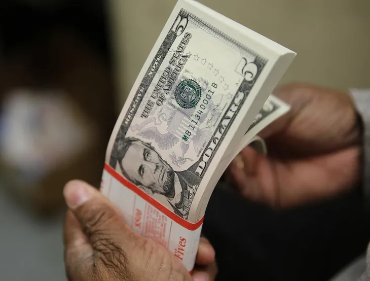 Đà suy giảm của đồng USD có thể kéo dài sang năm 2021 - Ảnh 1. Đà suy giảm của đồng USD có thể kéo dài sang năm 2021 - Ảnh 1.